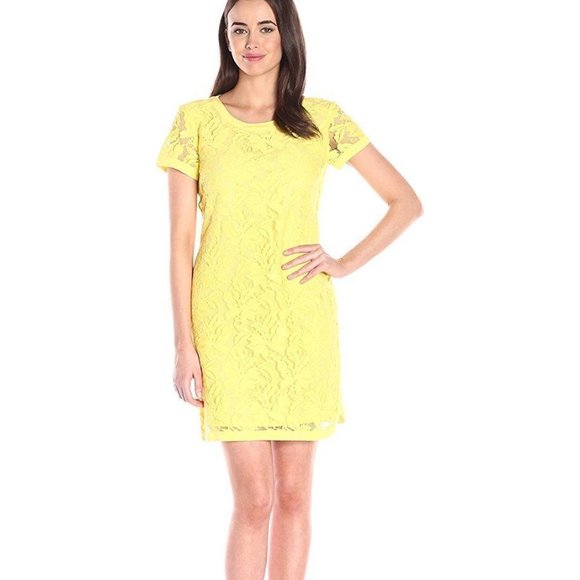 Donna Morgan Dresses & Skirts - Donna Morgan Floral Lace Short Sleeve Sheath Dress Yellow